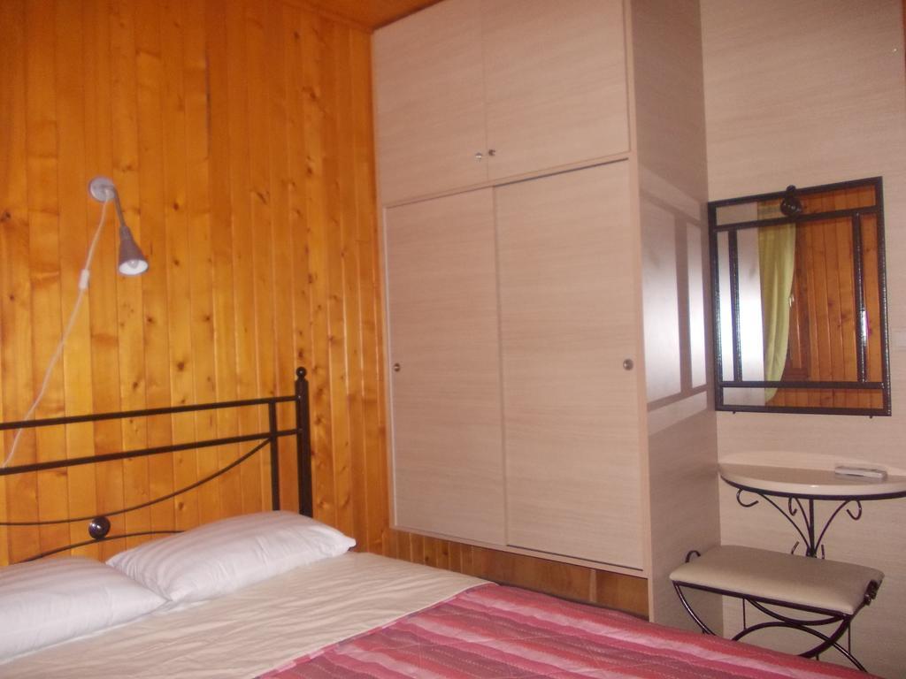 Wooden Nest Apartment Akhladheri Phòng bức ảnh